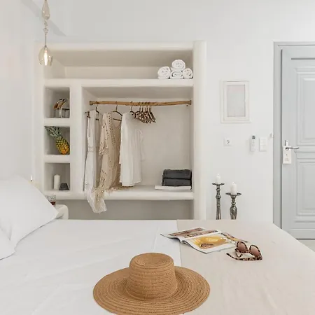 Ariadne'S Crown Luxury Suites With Private Pool Vivlos Exterior photo
