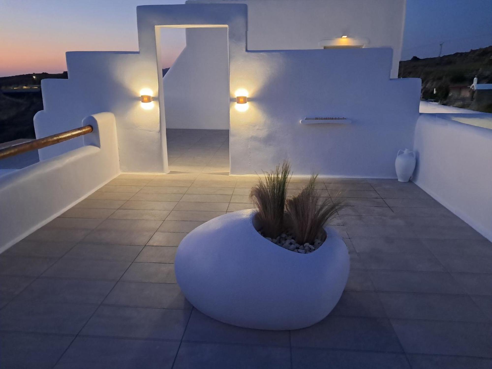 Ariadne's Crown Luxury With Private Pool Villa Vivlos