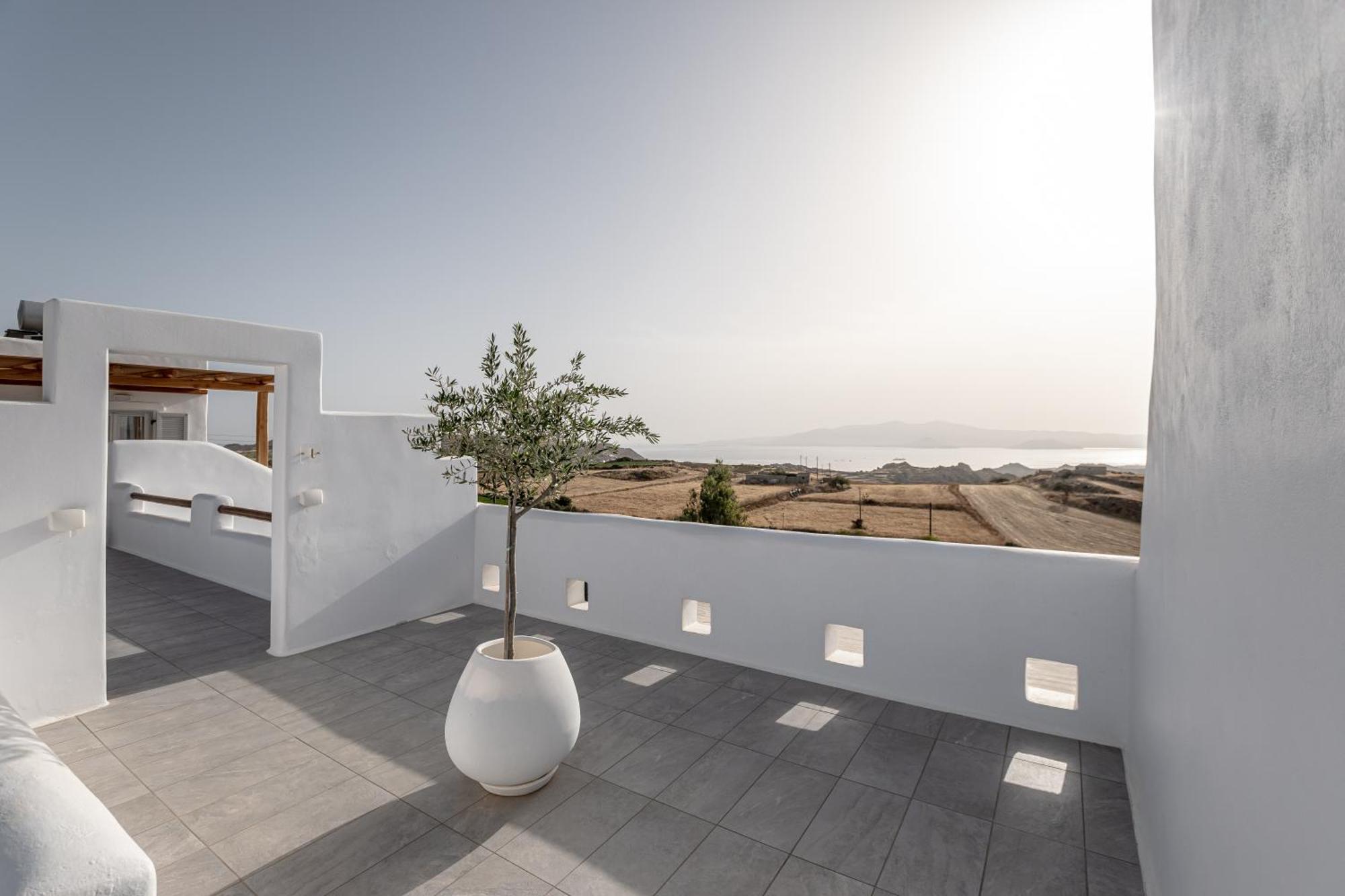 Villa Ariadne's Crown Luxury With Private Pool Vivlos