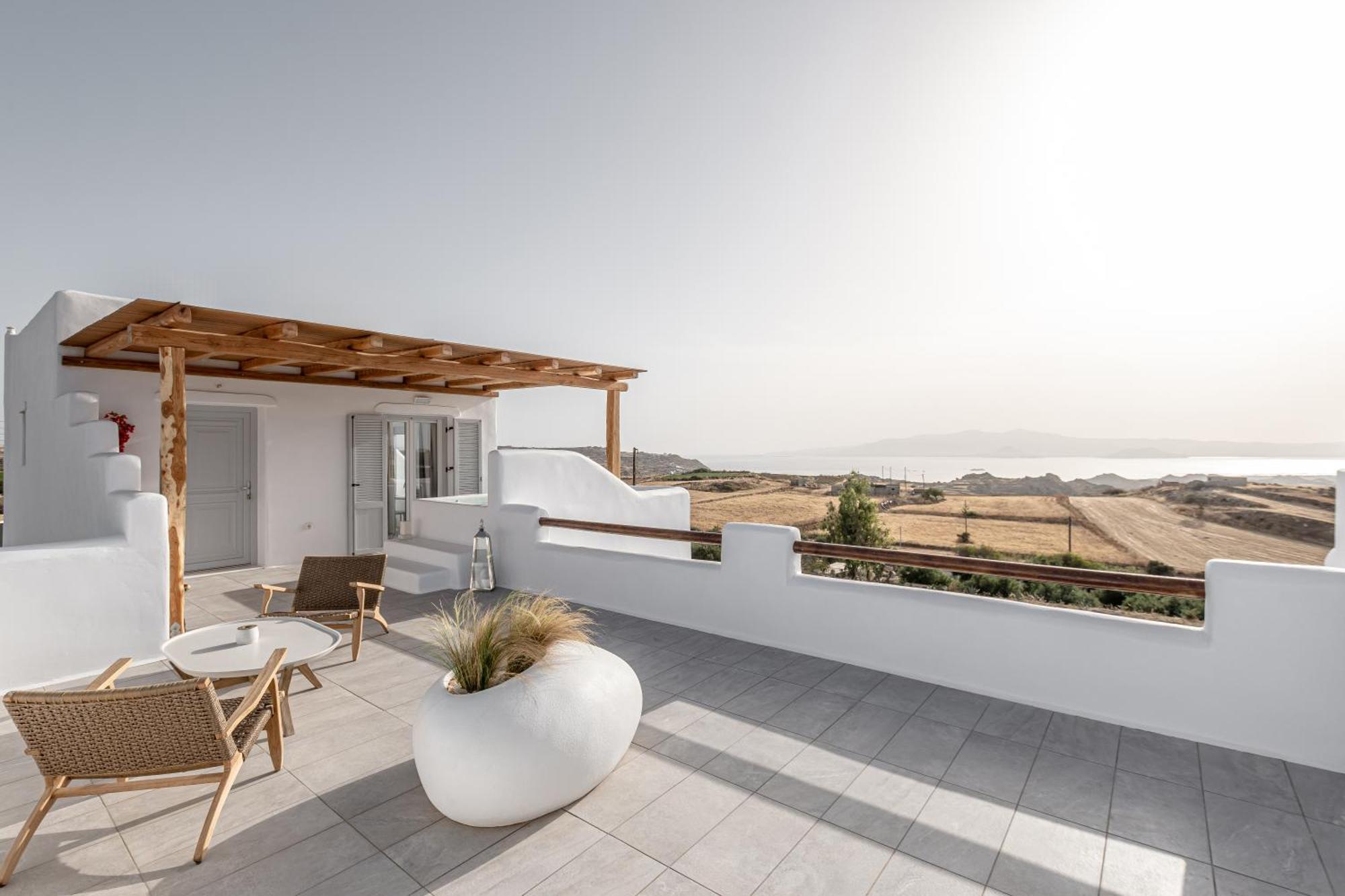 Ariadne's Crown Luxury With Private Pool